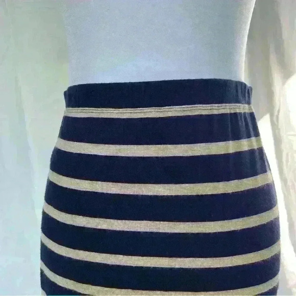 Max Studio navy and tan striped elastic waist pencil skirt. - Picture 3 of 9